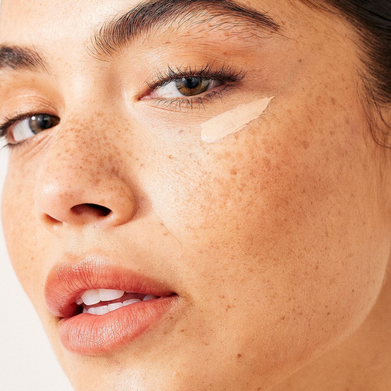 Brighten + Glow Eye Cream with Niacinamide