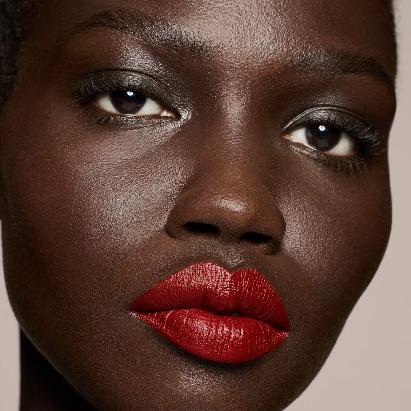 Stunna Lip Paint Longwear Fluid Lip Color