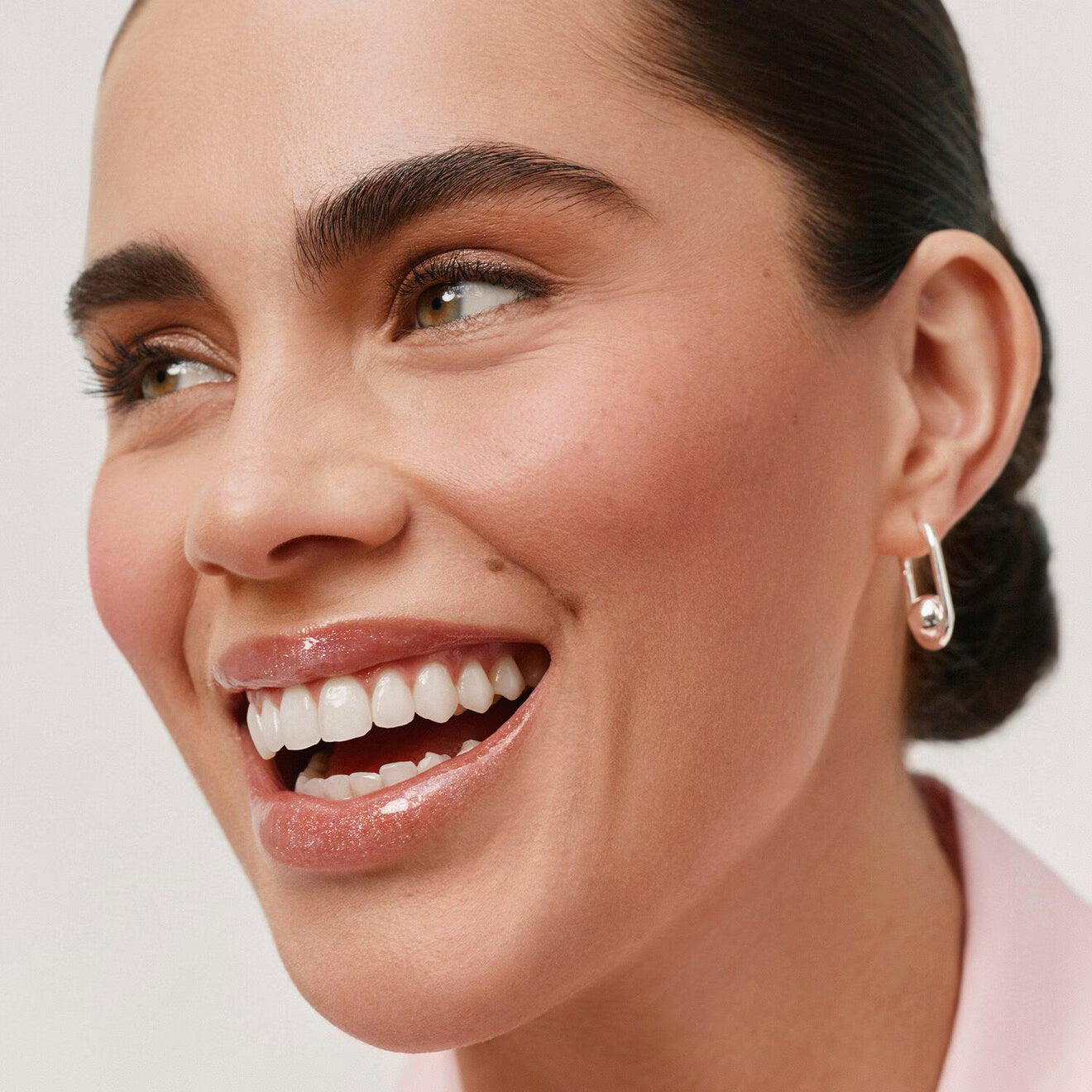 Positive Light Luminizing Lip Gloss