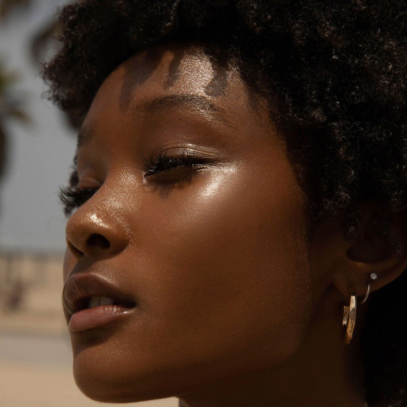 SuperDew Shimmer-Free Highlight Balm - Highlighter