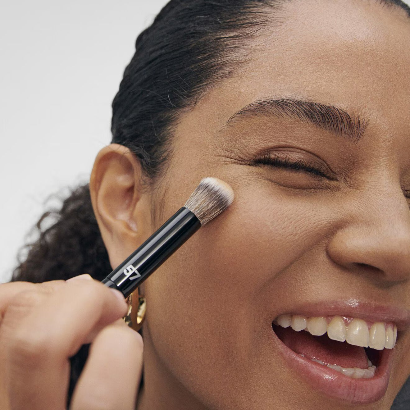 Professional brush Pro Concealer Brush #57