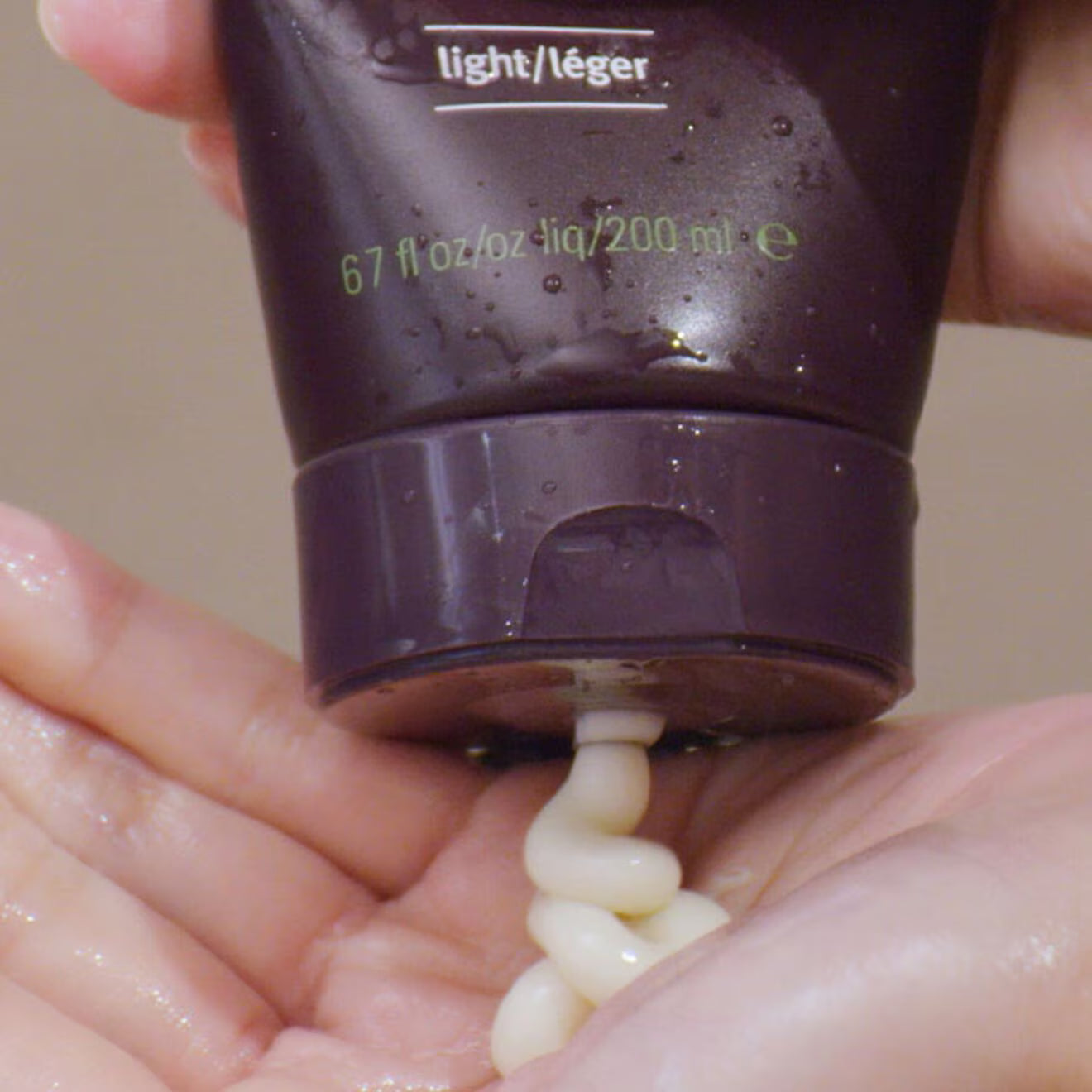 Invati Ultra Advanced™ Thickening Conditioner Light