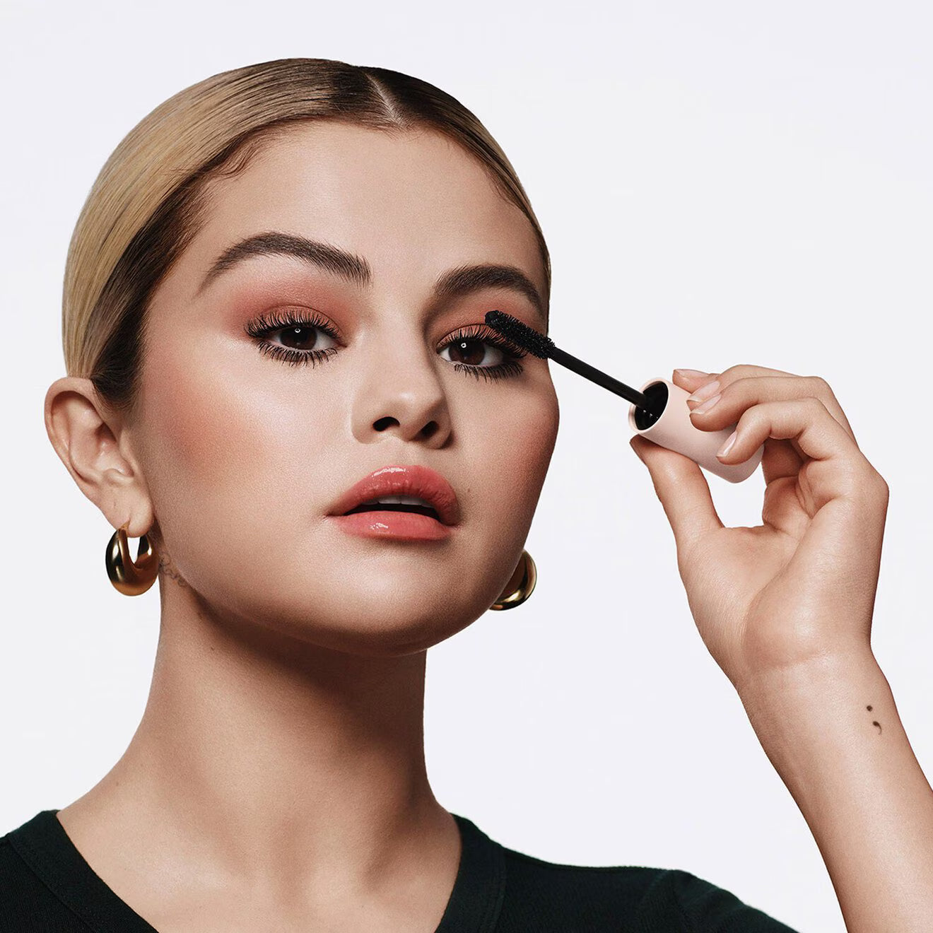 Perfect Strokes Universal Volumizing Mascara