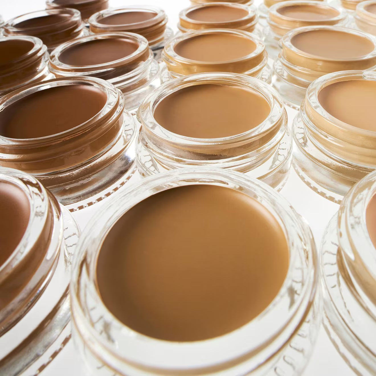 Stretch Balm Concealer for Dewy Buildable Coverage