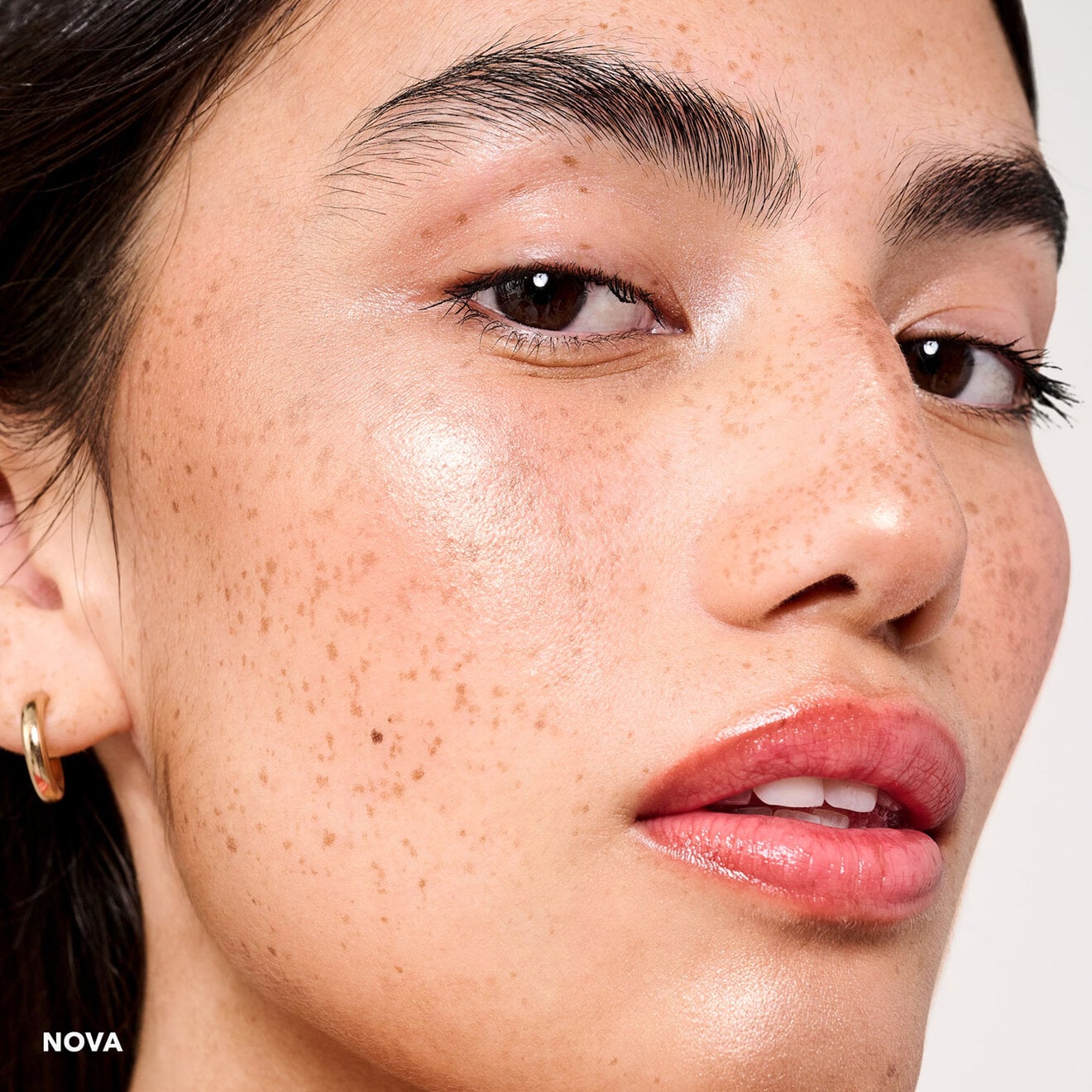 Glow-La-La Highlight Powder
