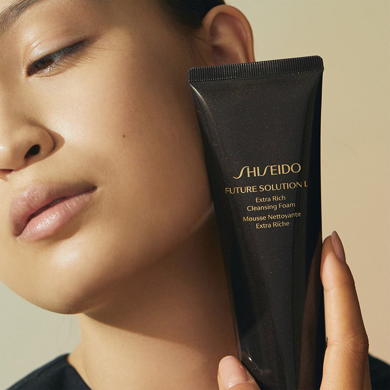 Future Solution LX Extra Rich Cleansing Foam