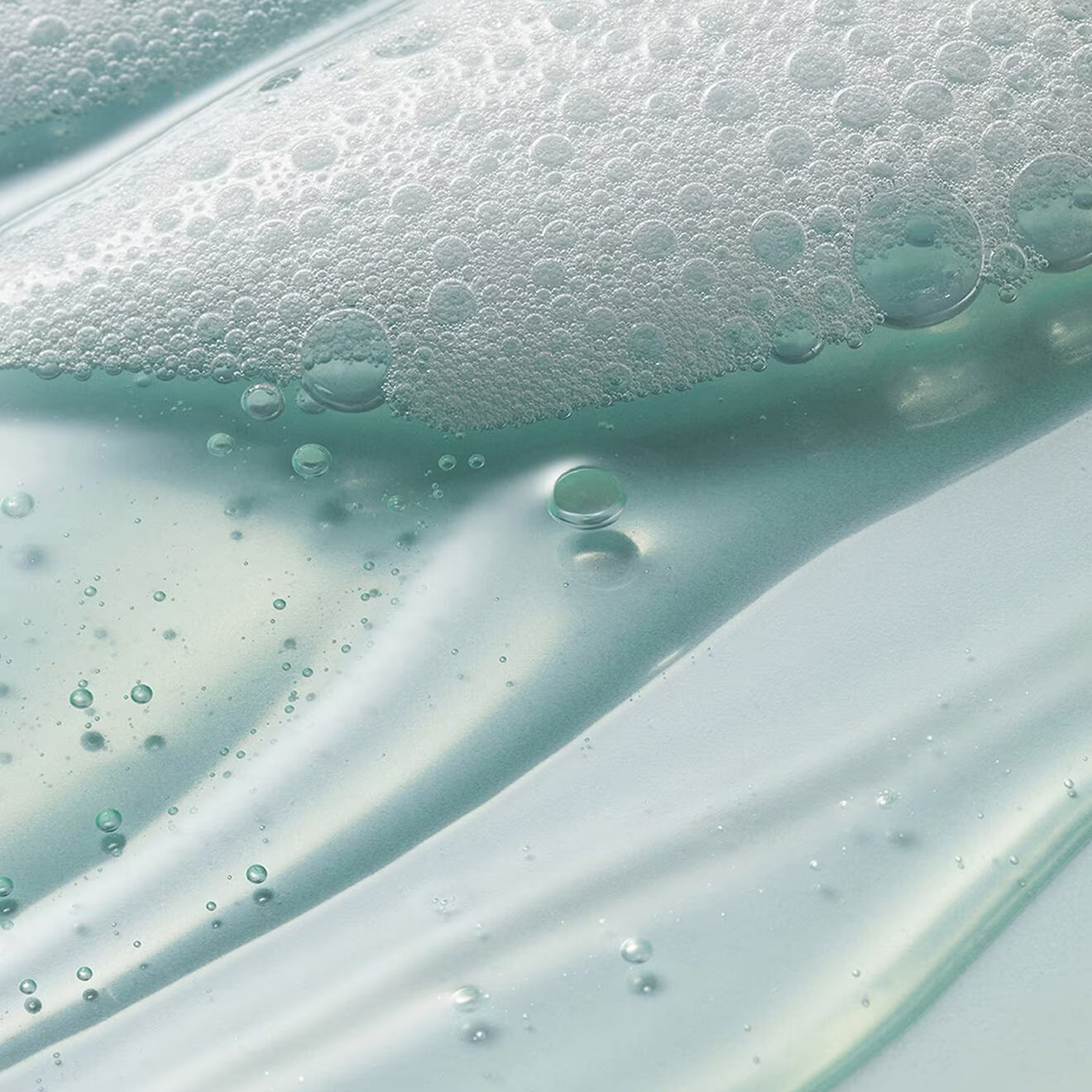 DayWear Glow Boost Gel Cleanser