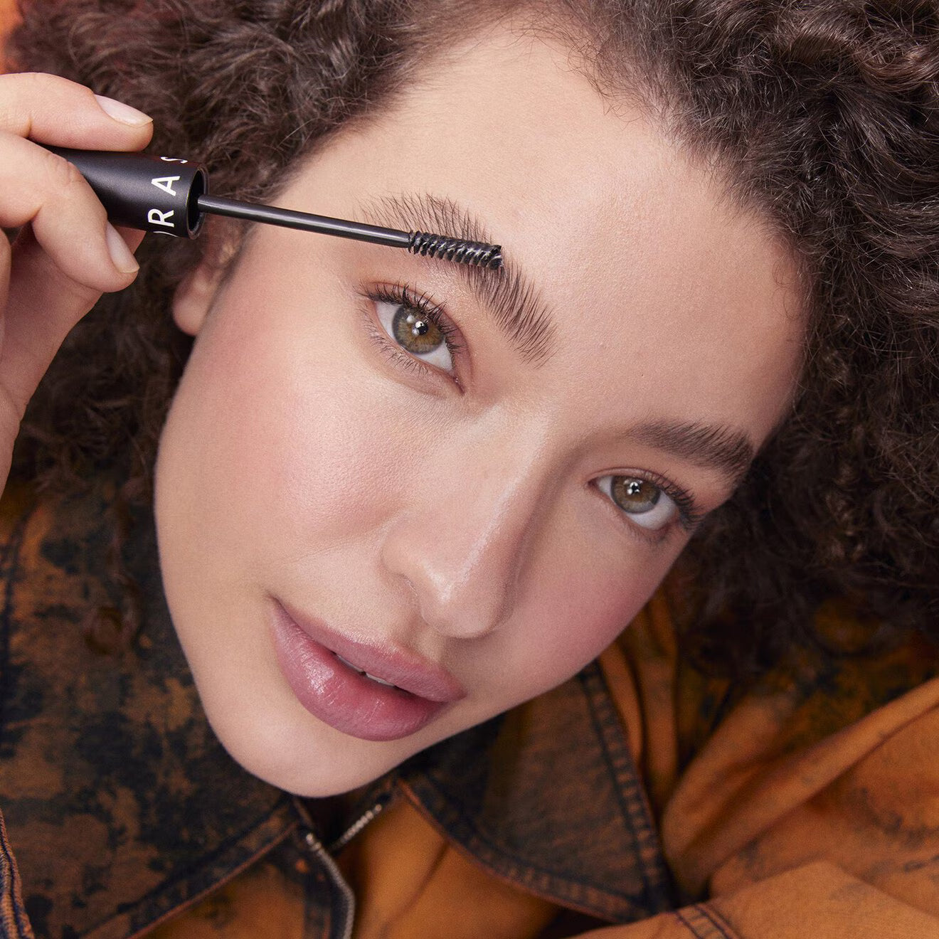Fluff & Fix Brow Wax - Texturizing And Setting Eyebrow Wax