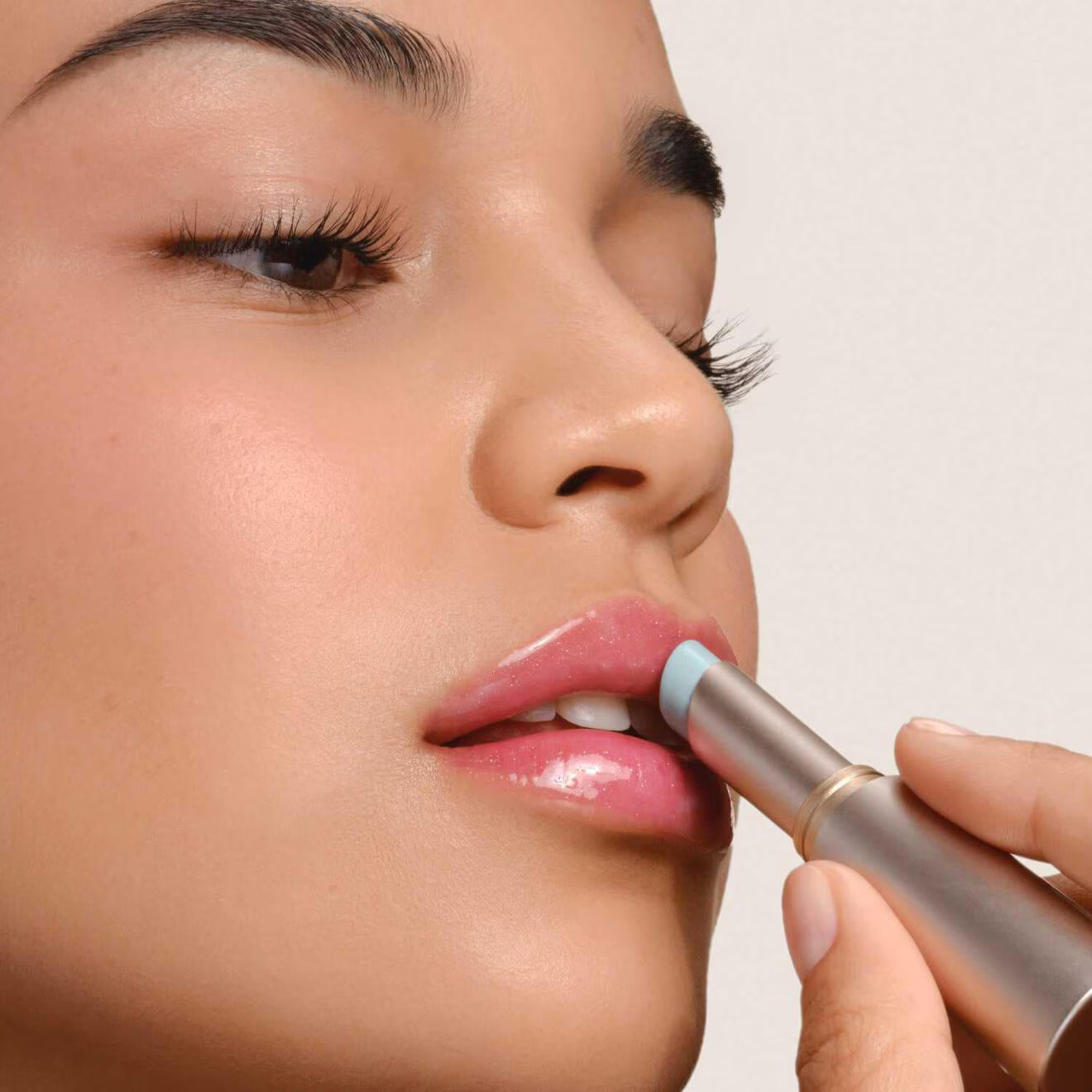 Prisma Flash Glossy Lip Balm