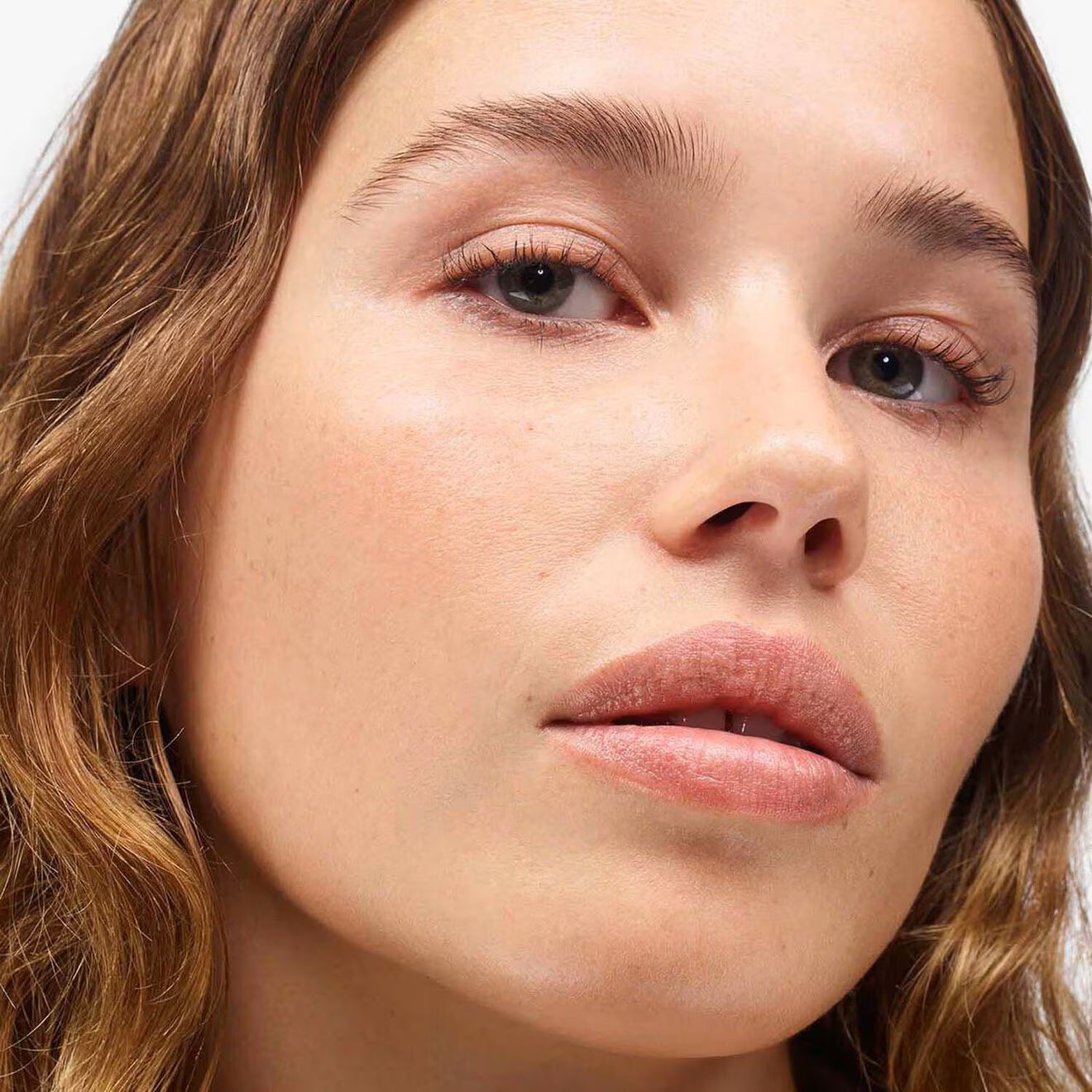 Perfecting Skin Tint for Dewy Sheer Coverage
