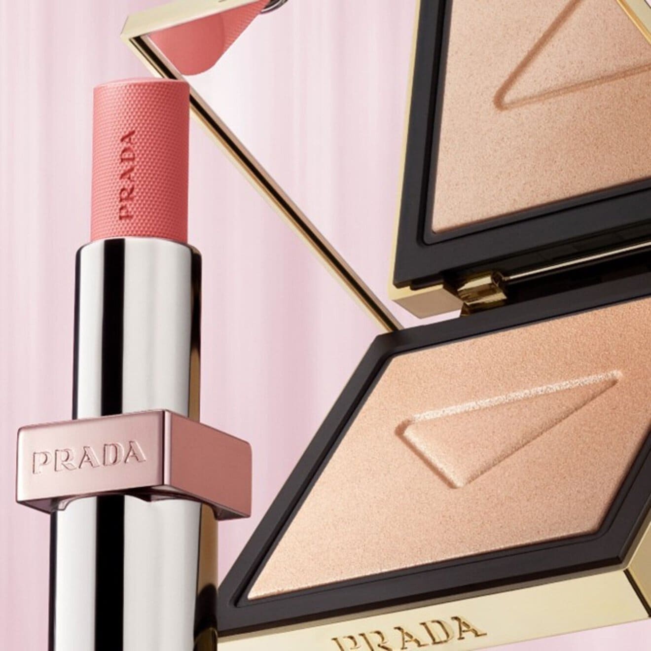 PRADA LIGHT GLOWING POWDER