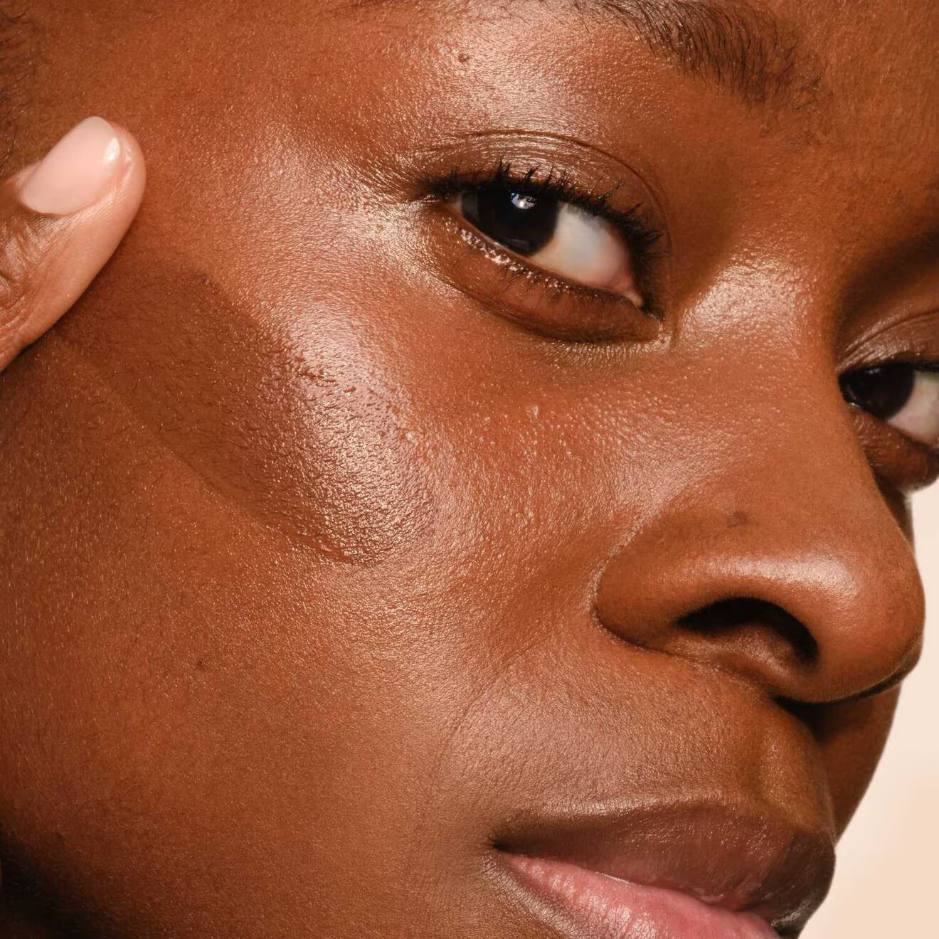 Skin Tint Long-Wear & Care