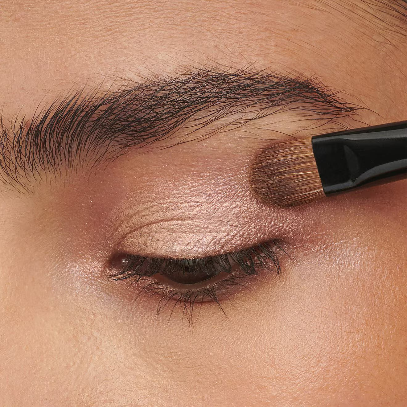 Eye Tint Liquid Eyeshadow