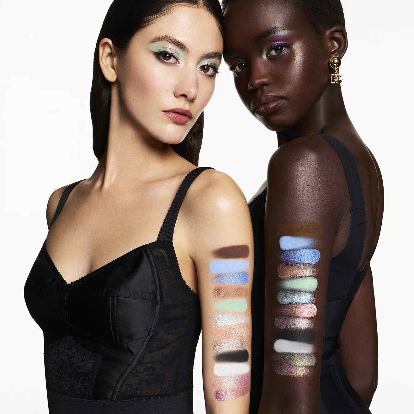 Eye Dare You! Beyond Multi-Finish Eyeshadow & Highlighter Palette