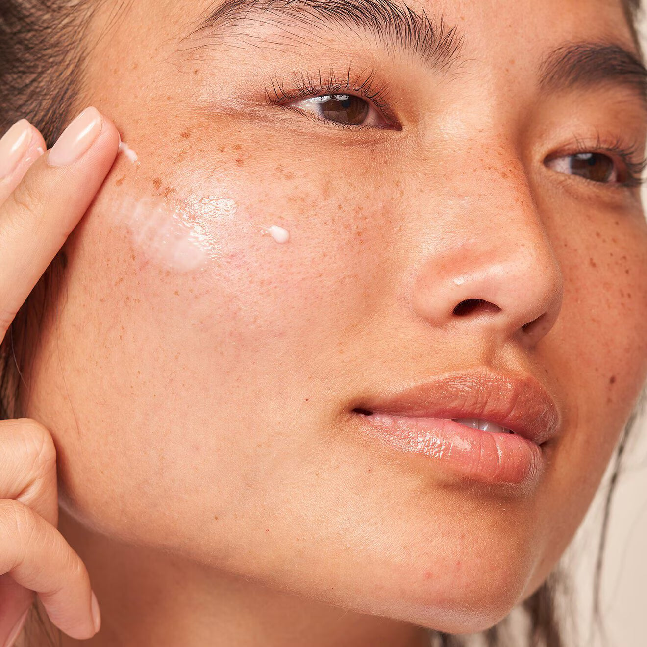 Vitamin C + Lactic Oil-Free Radiant Moisturizer