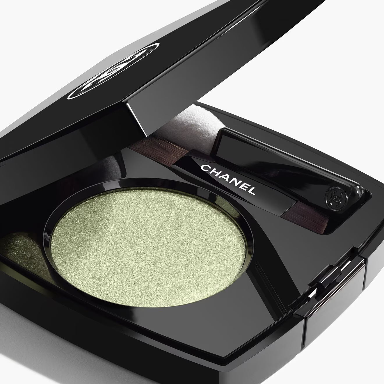 OMBRE ESSENTIELLE - Multi-Use Longwearing Eyeshadow
