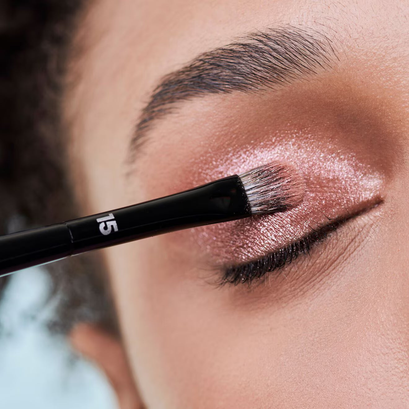 Professional brush Pro Eyeshadow Brush #15