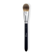 Light Coverage Fluid Foundation Brush N° 11