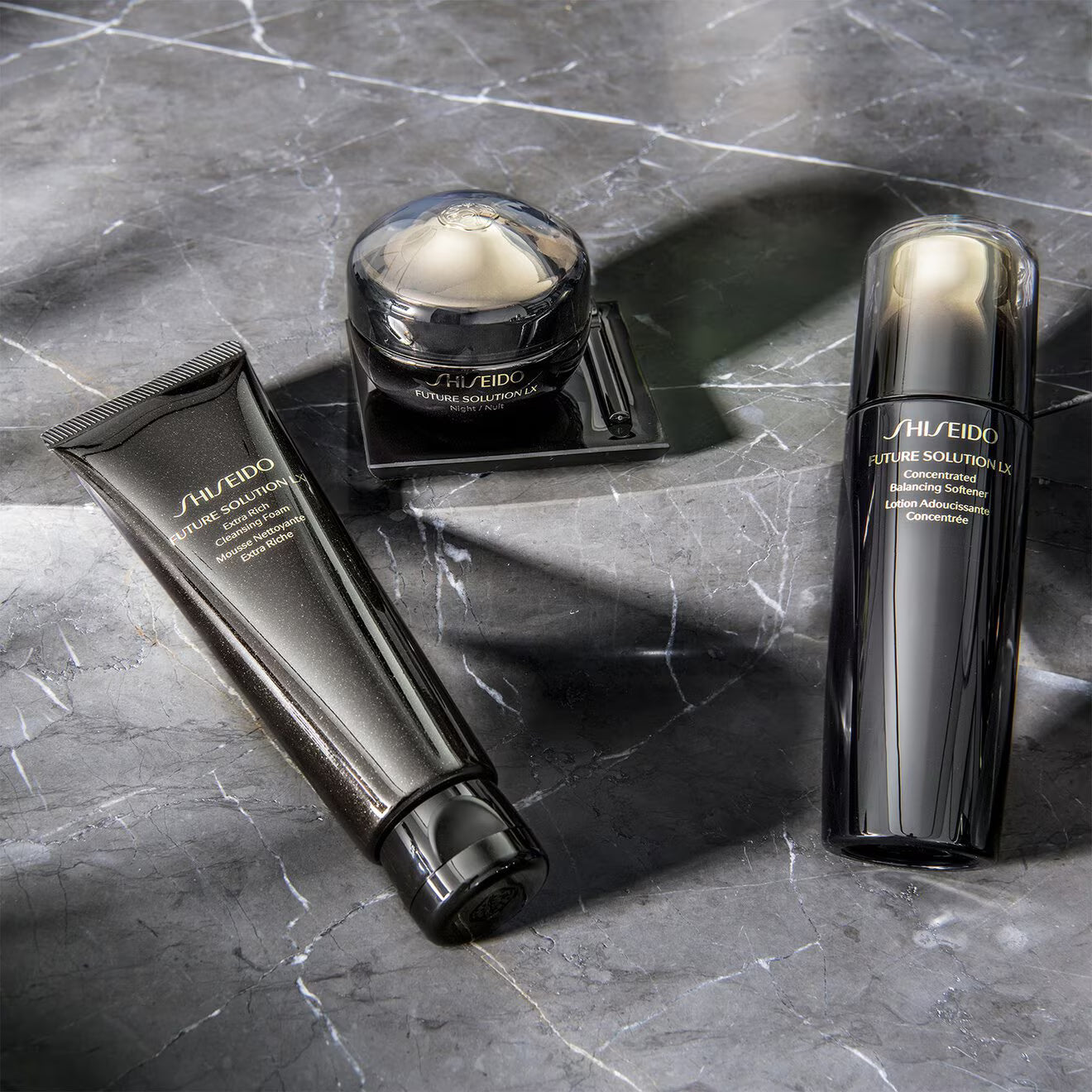 Future Solution LX Extra Rich Cleansing Foam