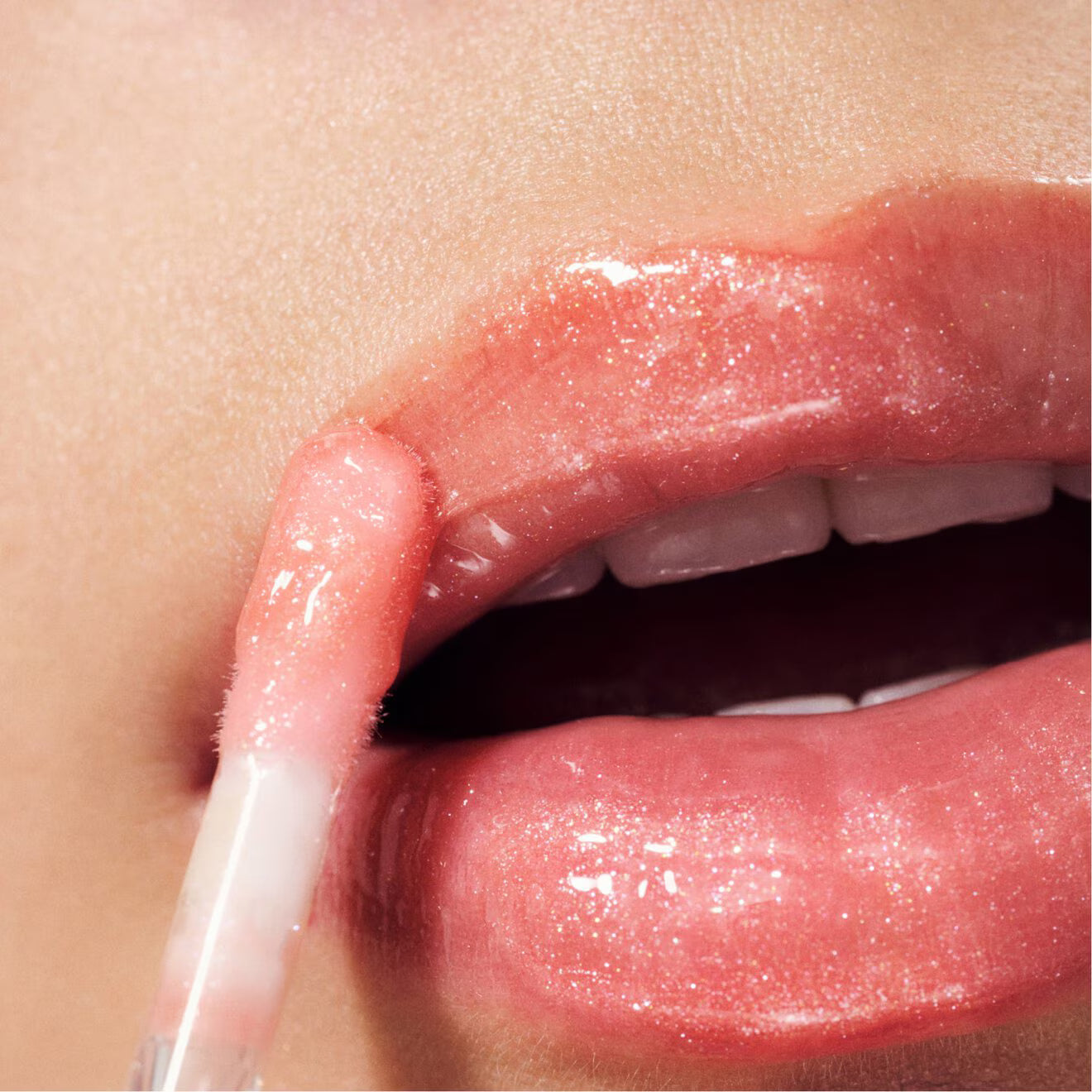 Glassy High-Shine Lip Gloss