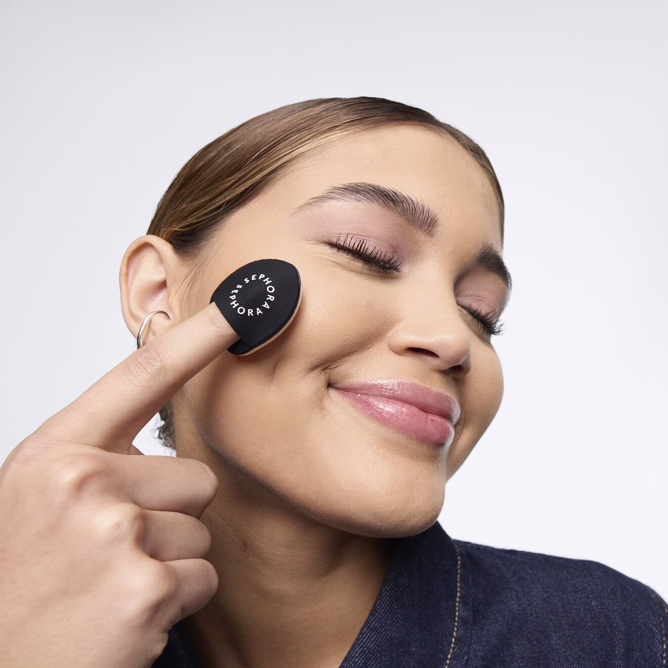 Tap That Puff Correcting Pillow Sponge