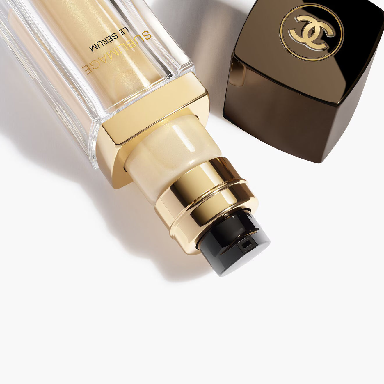 Sublimage Le Sérum Ultimate Serum: Rejuvenates and Redefines
