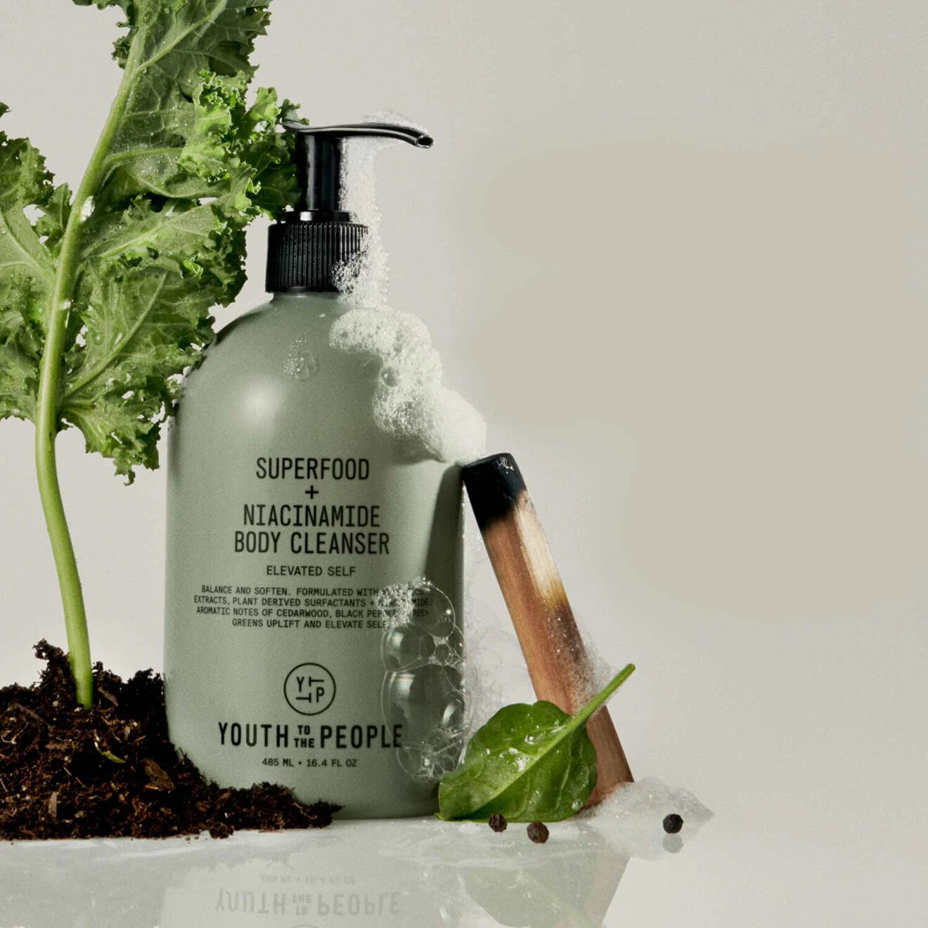 Superfood + Niacinamide Body Cleanser With Antioxidants & Hyaluronic Acid