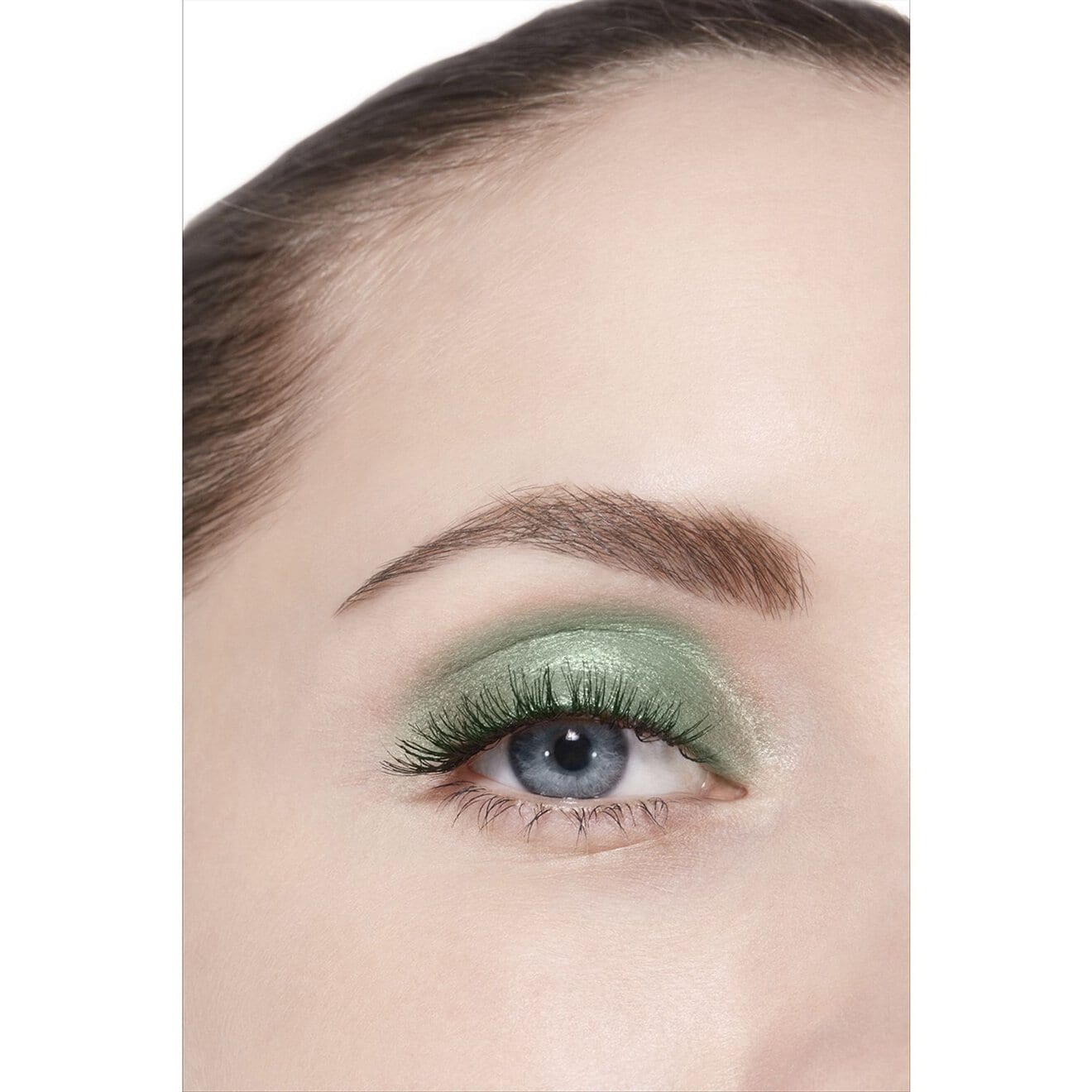 OMBRE ESSENTIELLE Multi-Use Longwearing Eyeshadow