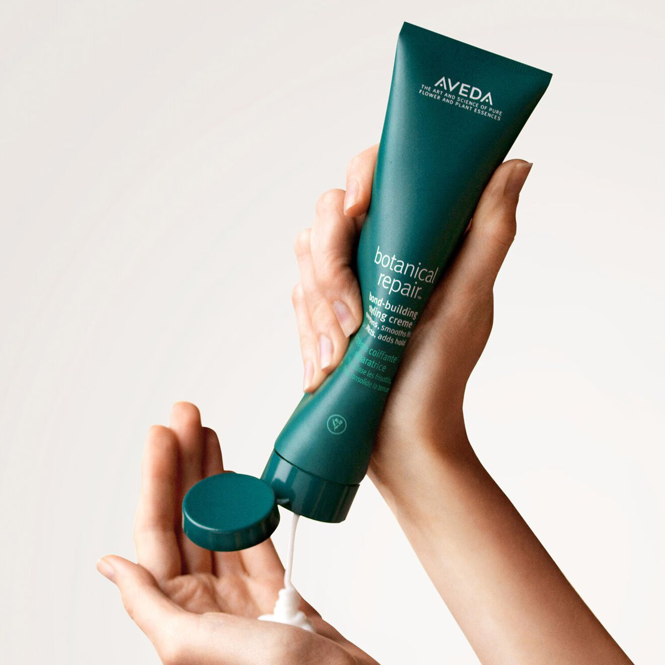 Botanical Repair™ Bond-Building Styling Crème