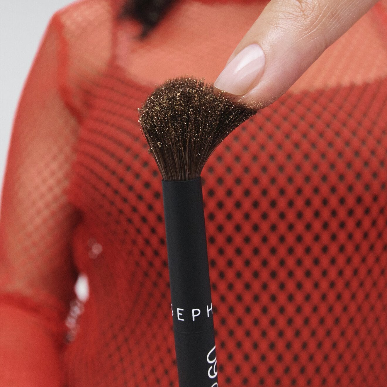 09 The Crease Brush - Mistake-Proof Eye Application In Half The Time