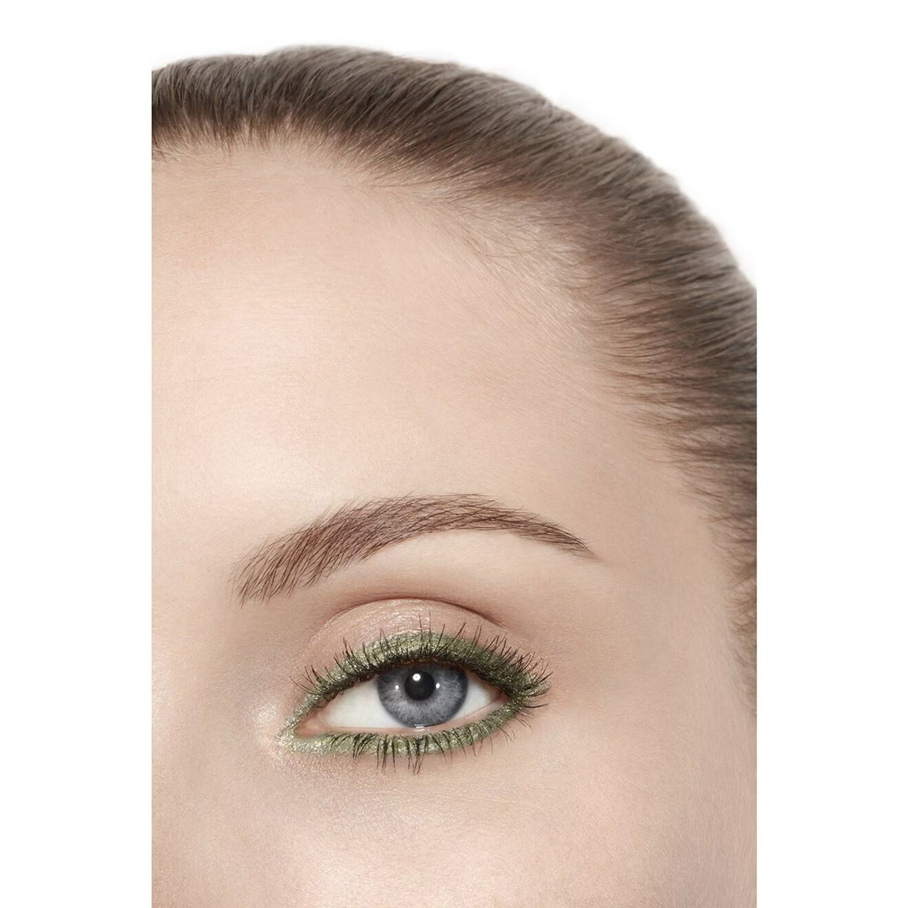 OMBRE ESSENTIELLE - Multi-Use Longwearing Eyeshadow