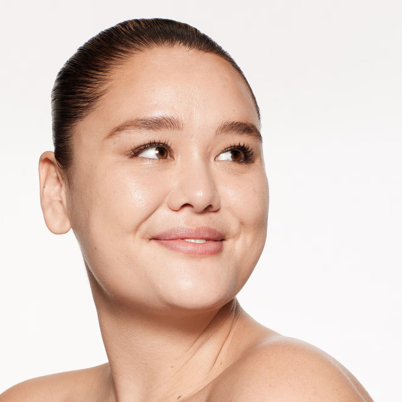 Revitalessence Skin Glow Foundation