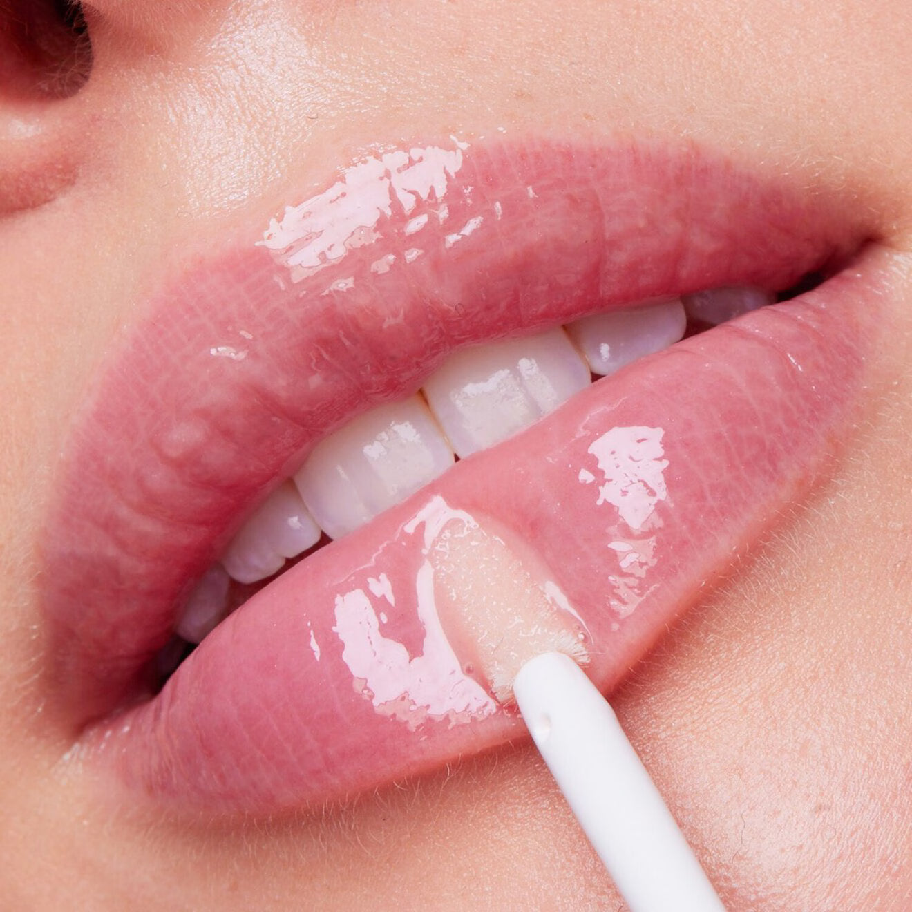Very Rose Plumping Lip Serum