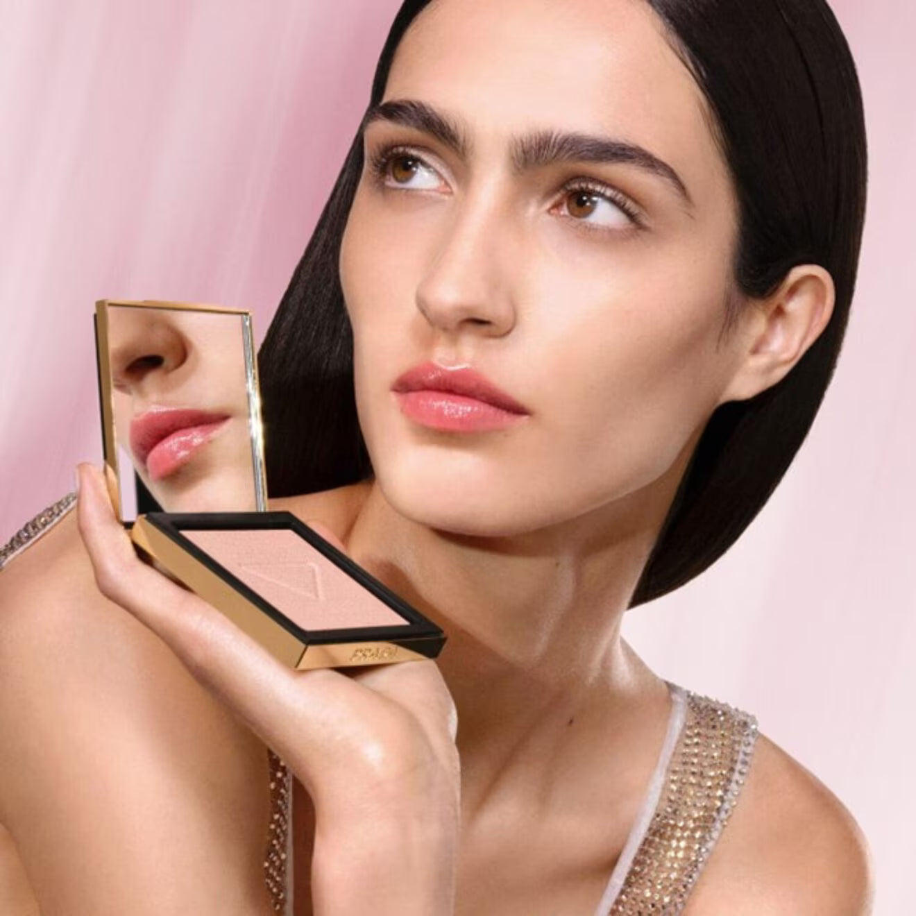 PRADA LIGHT GLOWING POWDER