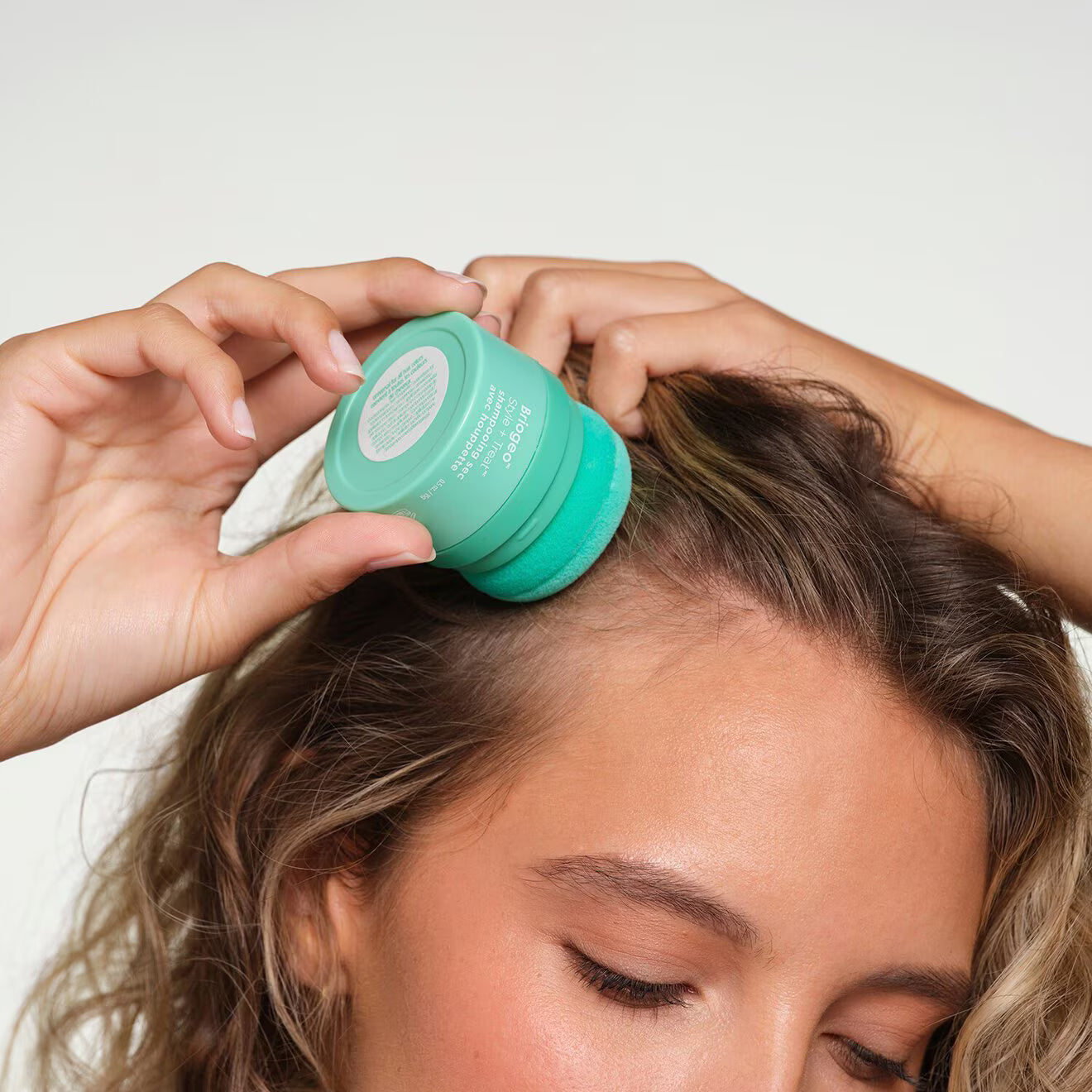 Style + Treat Dry Shampoo Puff - Universal