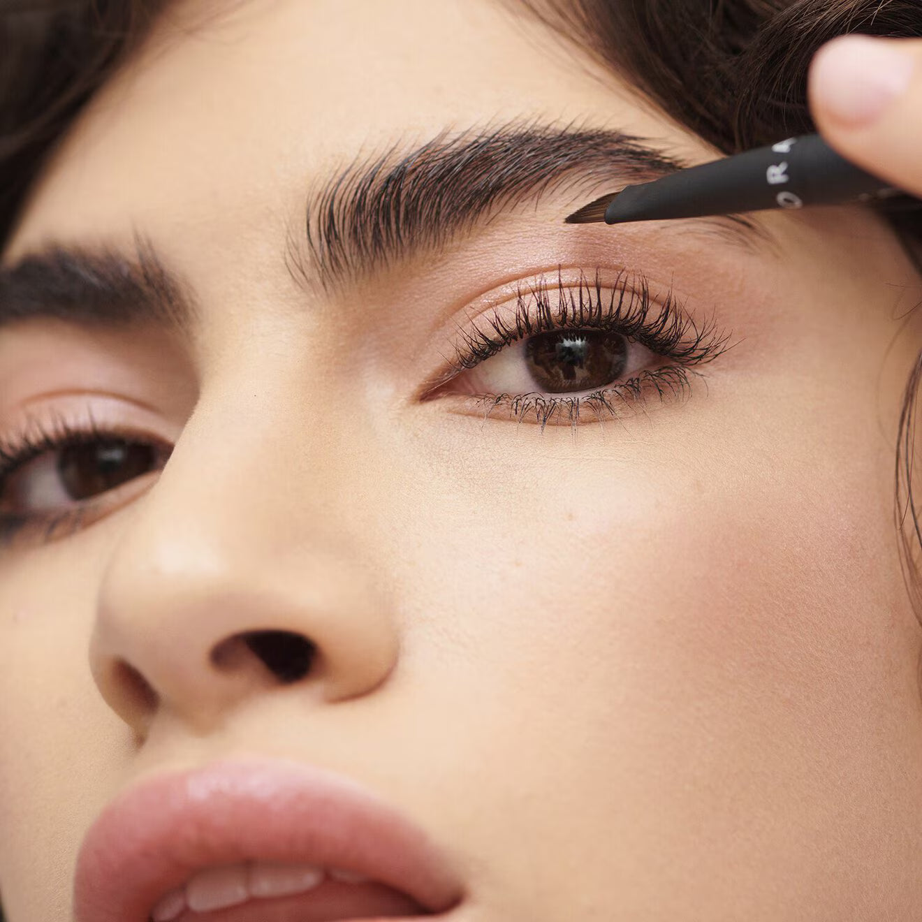 12 The Brow Brush - Mistake-Proof Eye Application In Half The Time