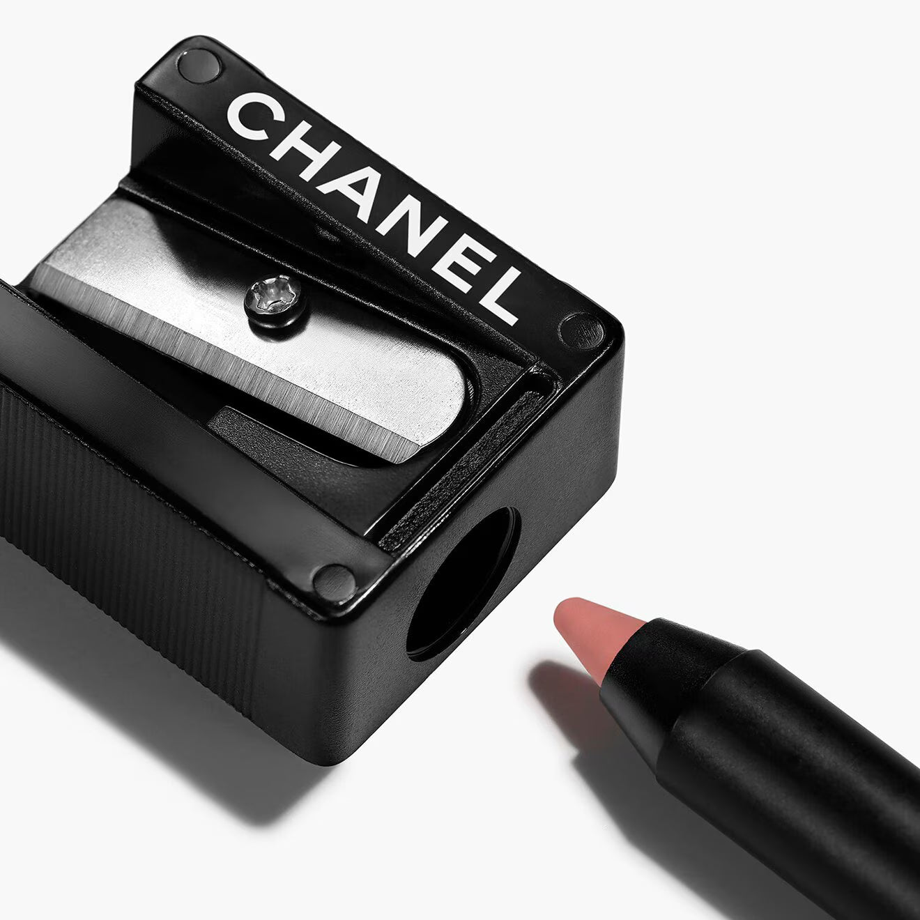 CHANEL LE CRAYON LÈVRES PRECISION LIP-DEFINING PENCIL