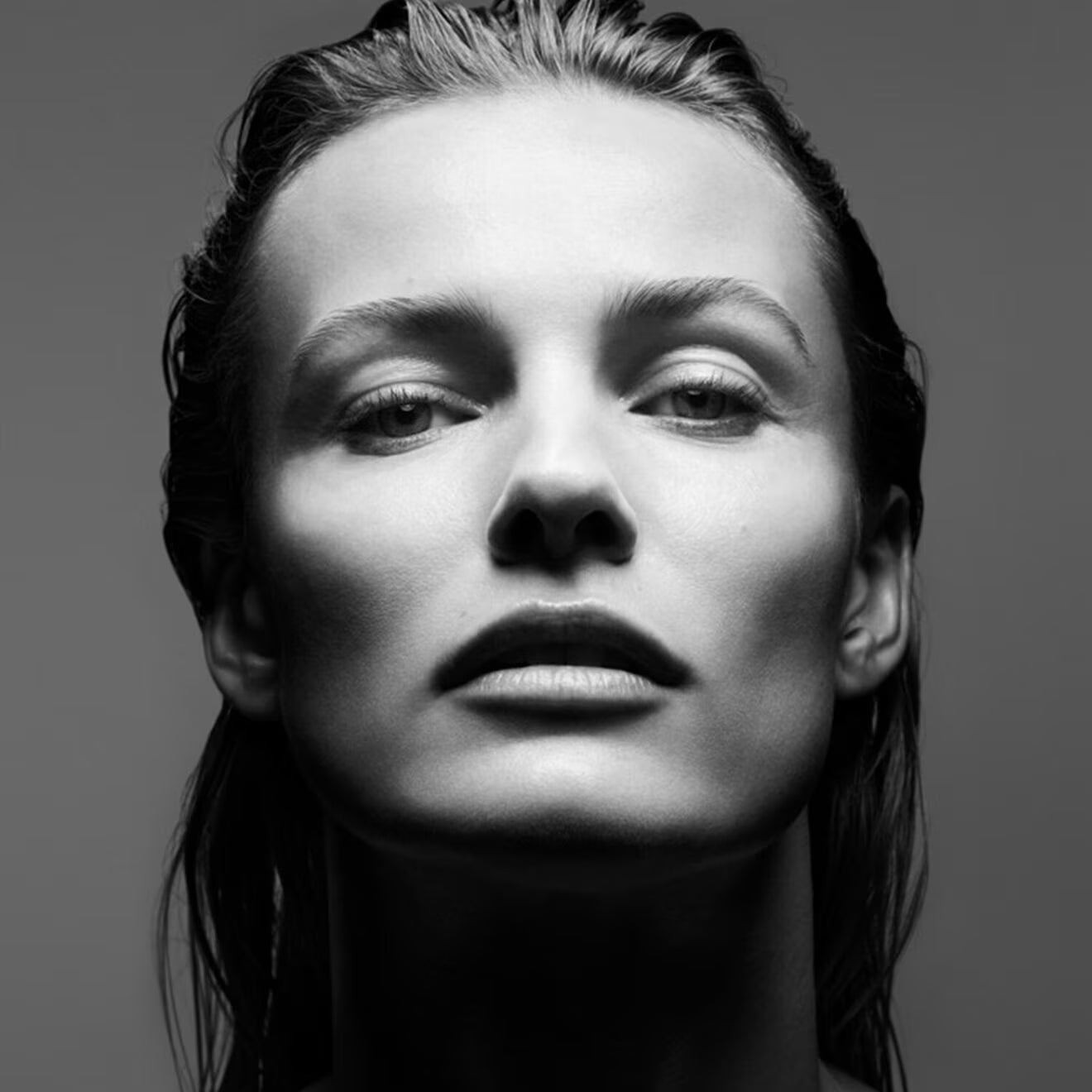 LE LIFT PRO CONCENTRÉ CONTOURS - Corrects, Redefines,Tightens