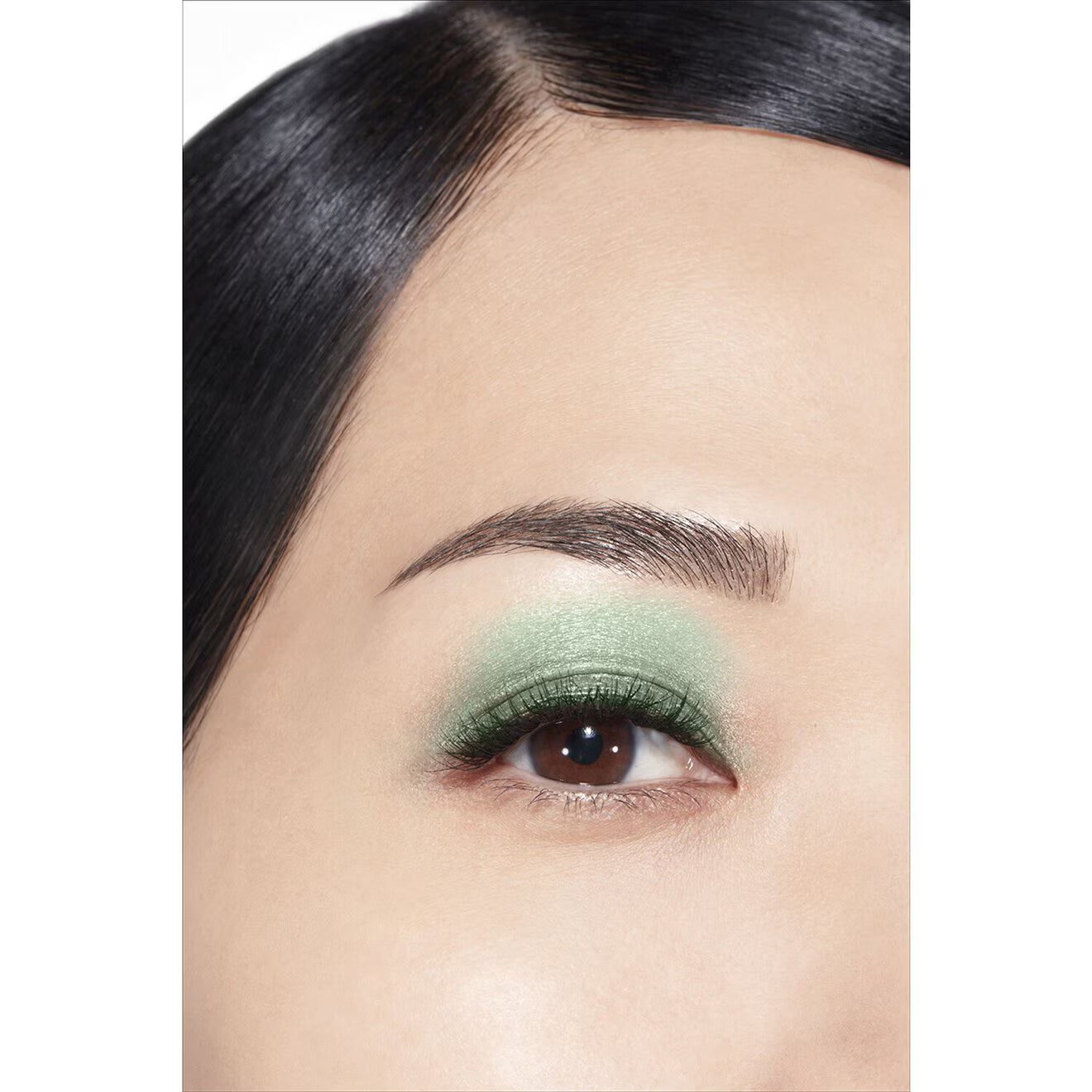 OMBRE ESSENTIELLE Multi-Use Longwearing Eyeshadow