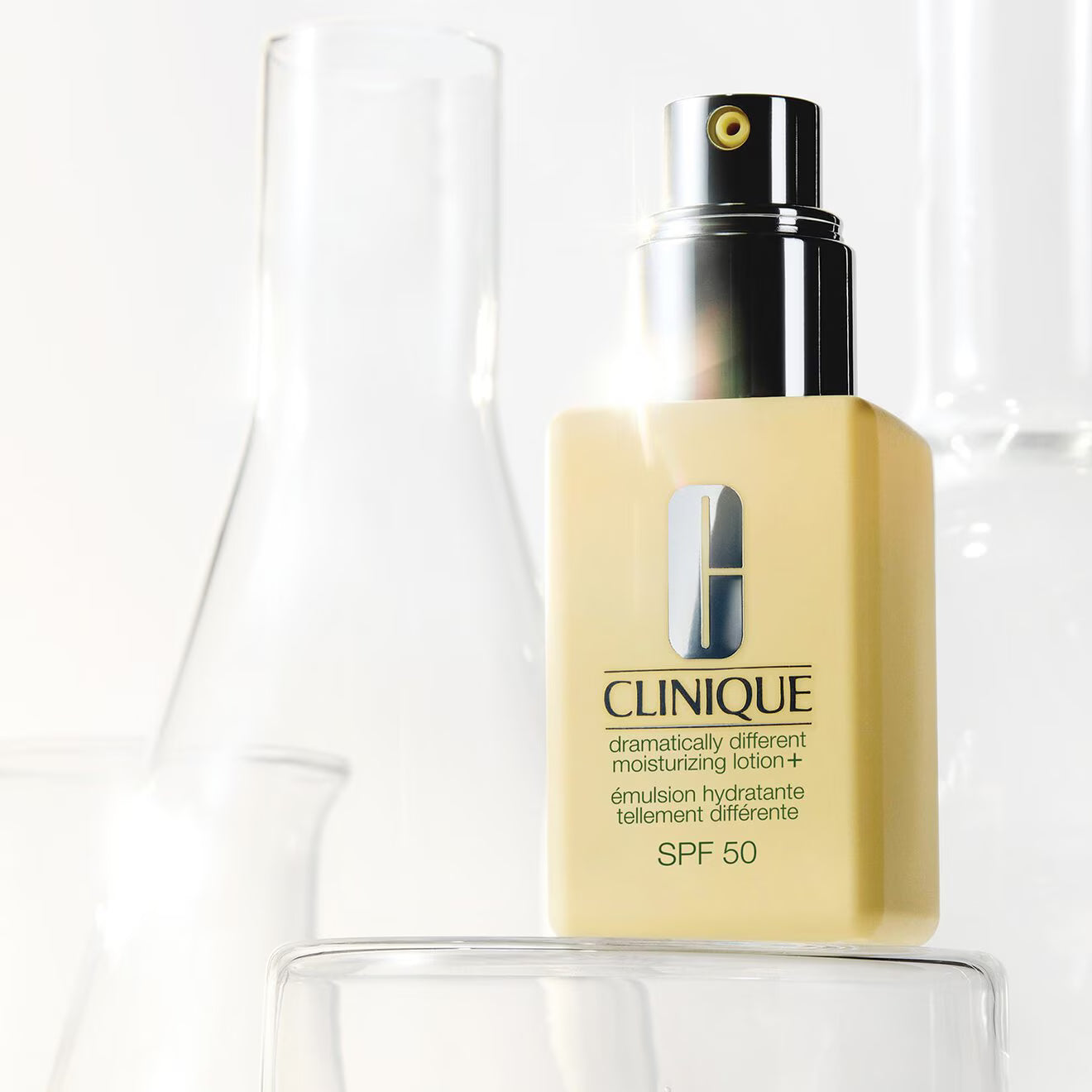 Dramatically Different Moisturizing Lotion SPF50