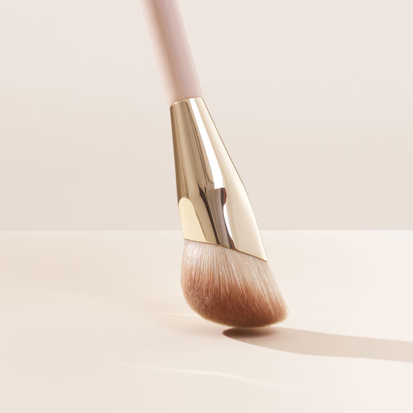 Liquid Touch Foundation Brush