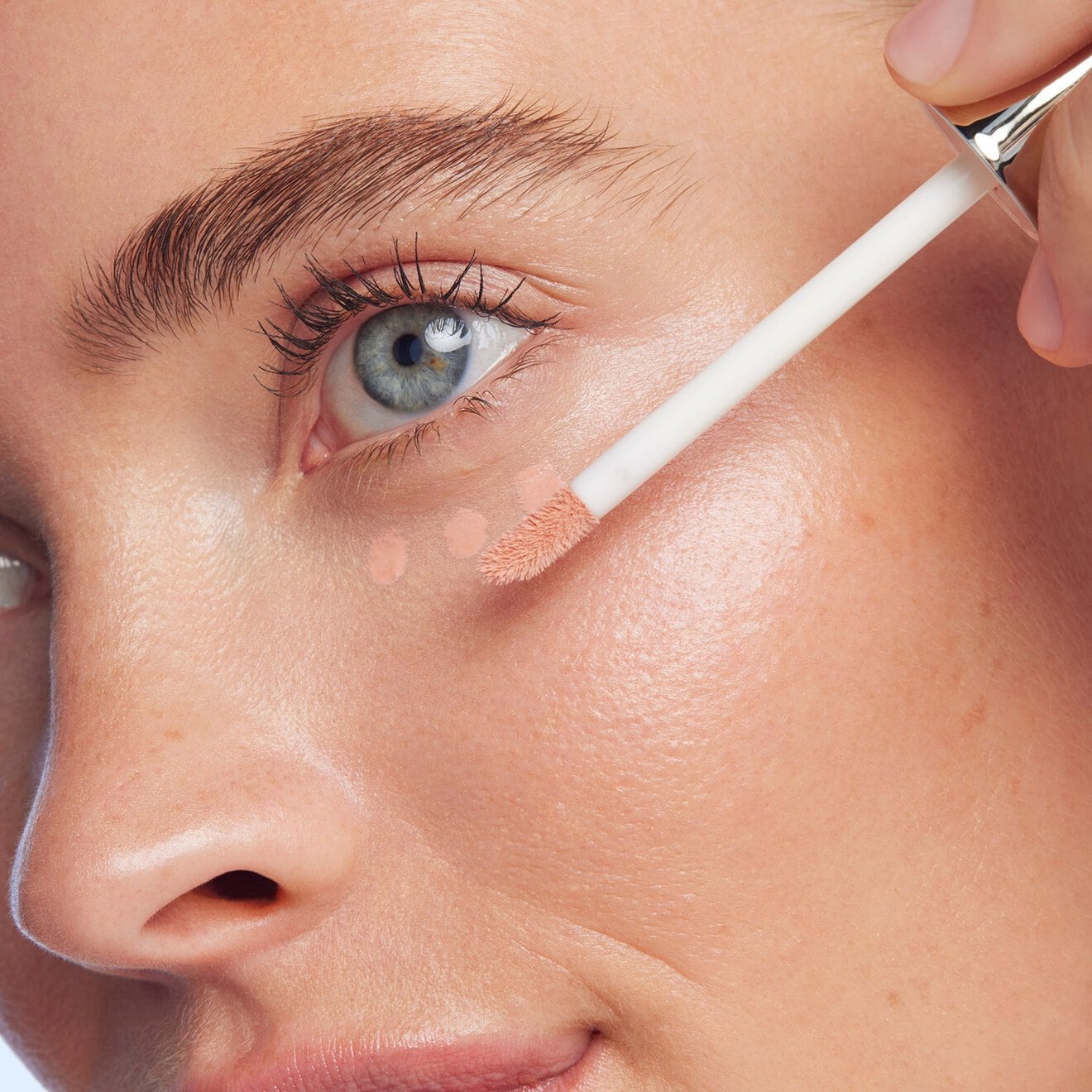 Nux Merve Eye Lighter Serum