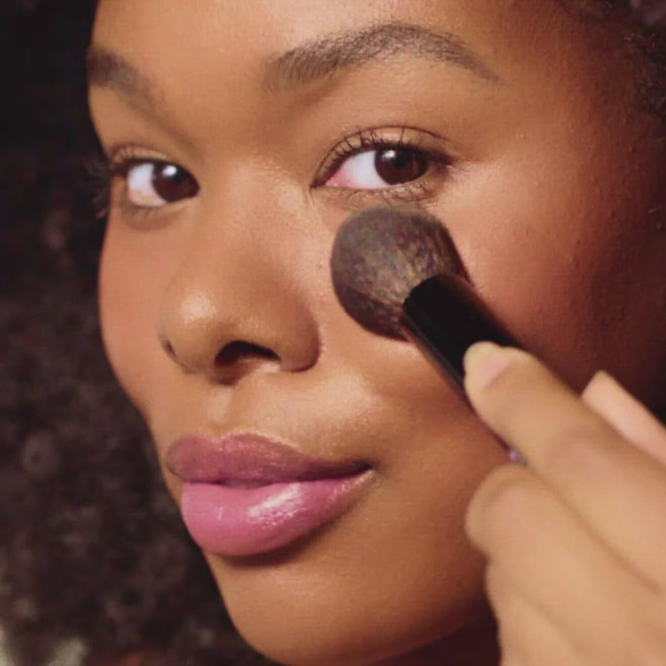 The Fluffy Setting Powder Brush
